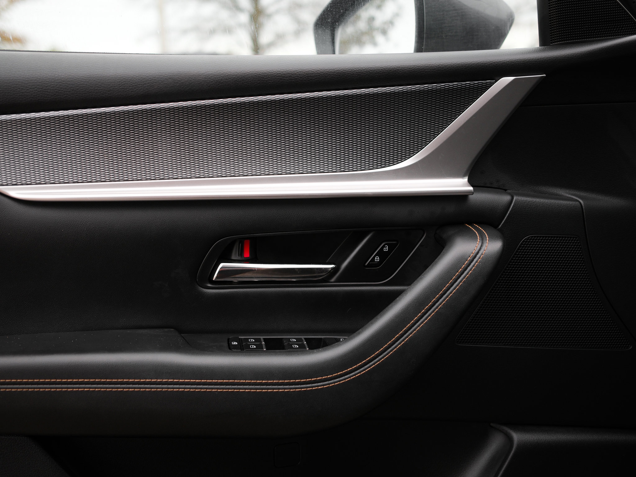 Certified 2024 MAZDA CX-90 Plug-In Hybrid w/ Preferred image 15