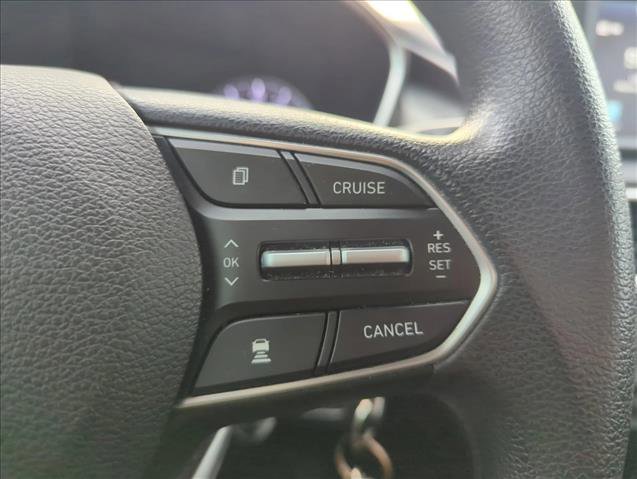 Used 2020 Hyundai Santa Fe SE w/ Cargo Package image 15