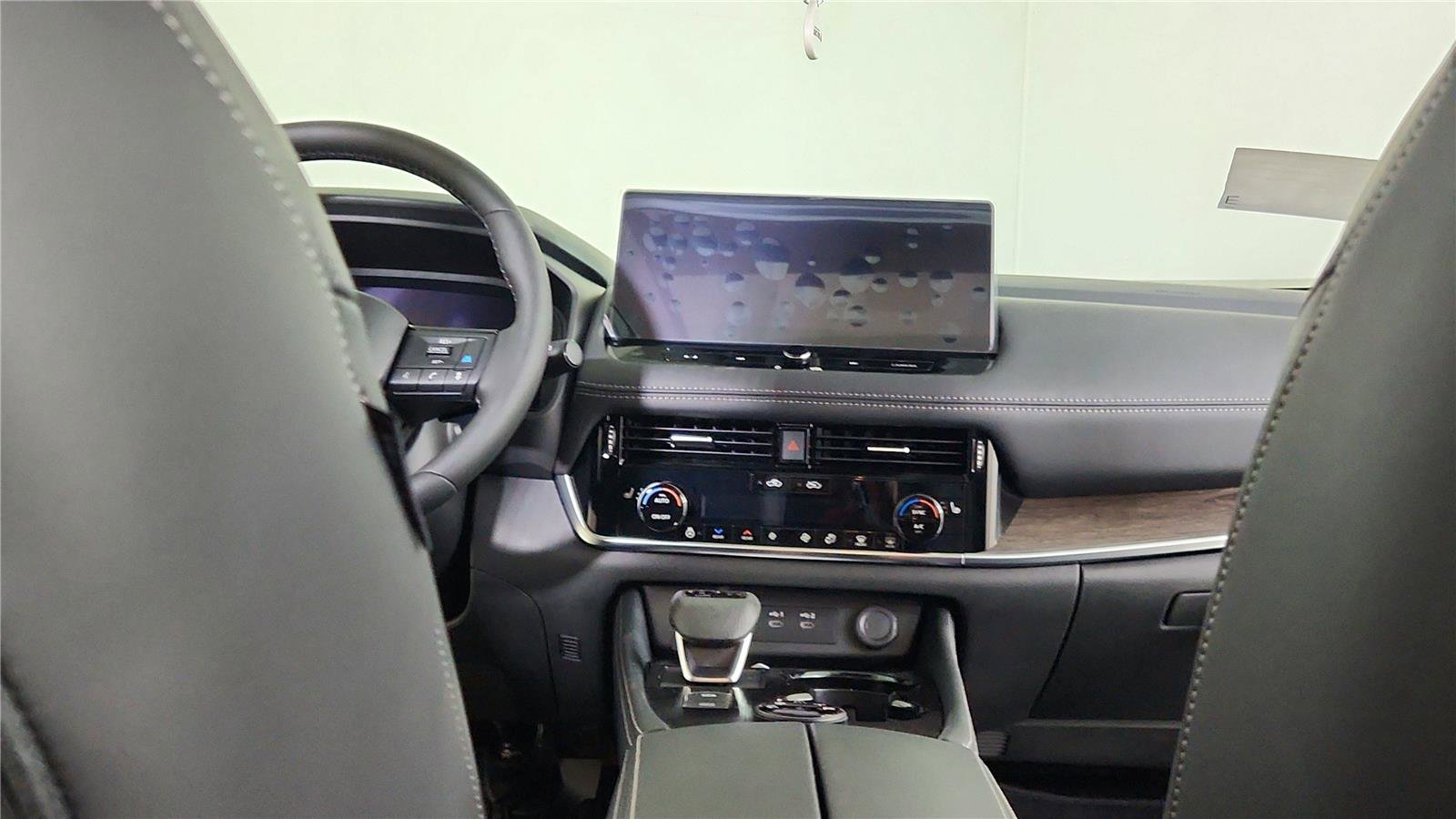 New 2026 Nissan Rogue Platinum w/ Platinum Premium Package image 20