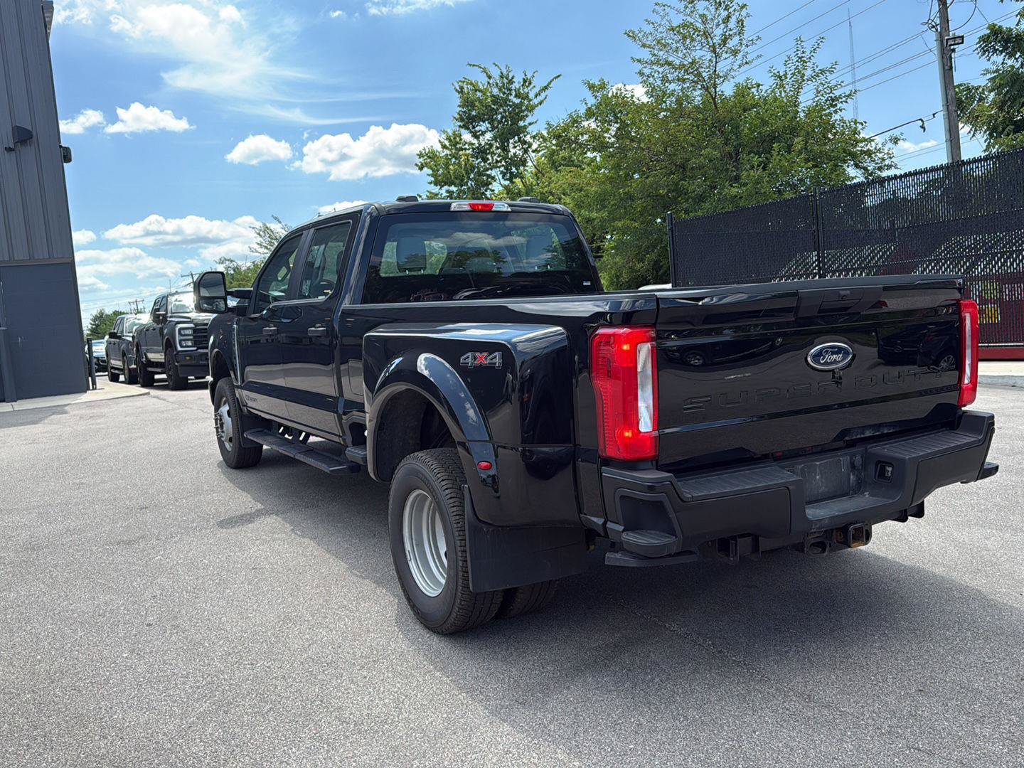 Used 2024 Ford F350 XL AWD/4WD image 5