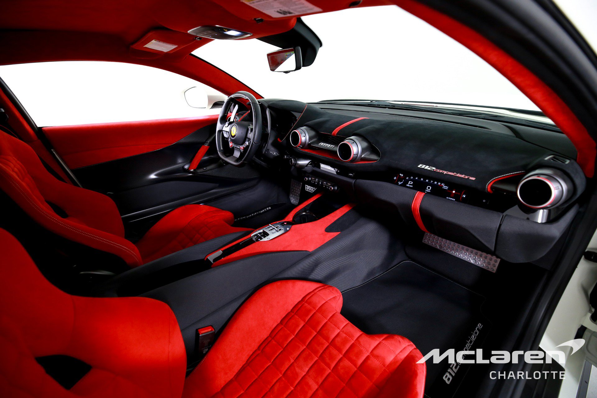 Used 2022 Ferrari 812 Competizione RWD image 21