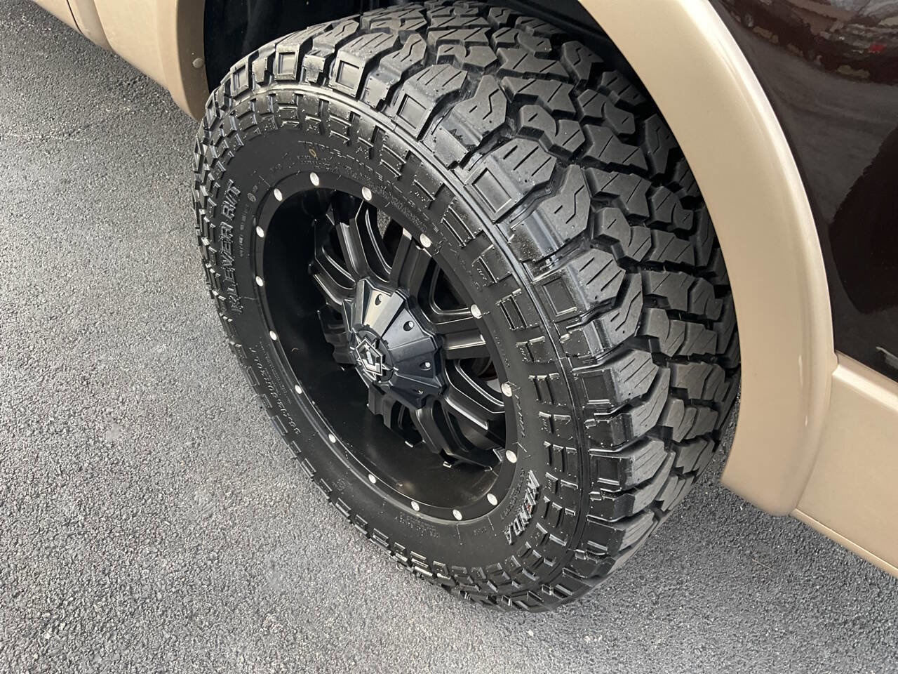 Used 2014 Ford F150 King Ranch w/ King Ranch Luxury Package image 41