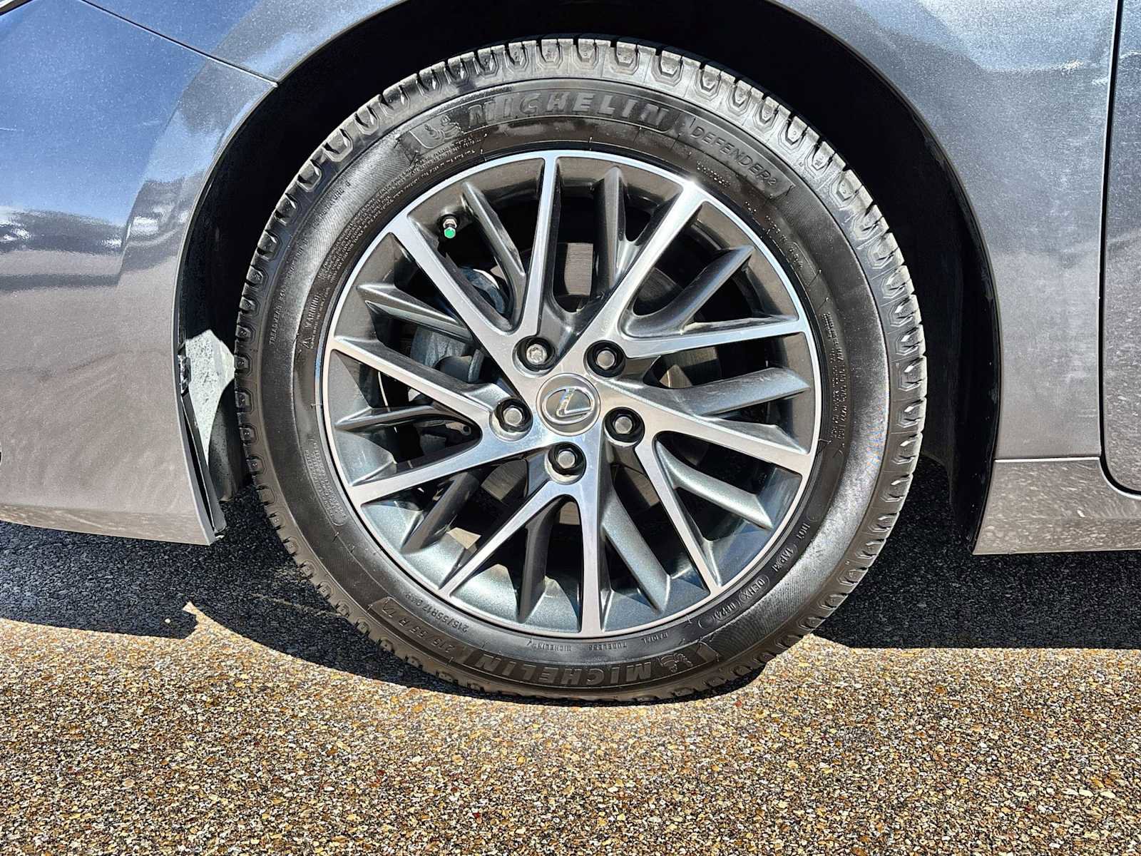 Used 2018 Lexus ES 350 w/ Luxury Package w/Wood Trim image 13