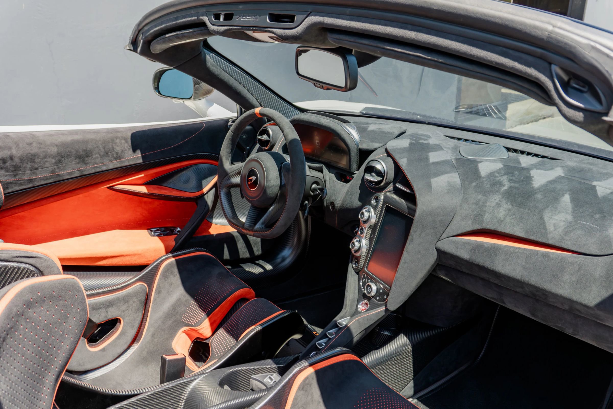 Used 2022 McLaren 765LT RWD image 63