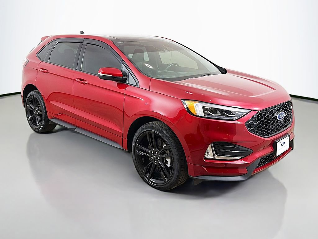 Used 2022 Ford Edge ST w/ Equipment Group 401A image 2