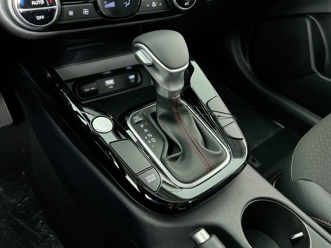 Certified 2025 Kia Soul GT-Line w/ GT-Line Technology Package FWD image 23