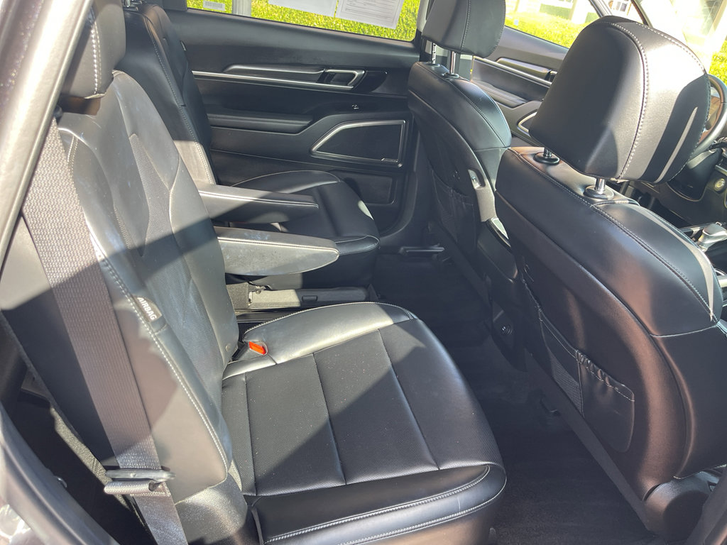 Used 2025 Kia Telluride S image 31