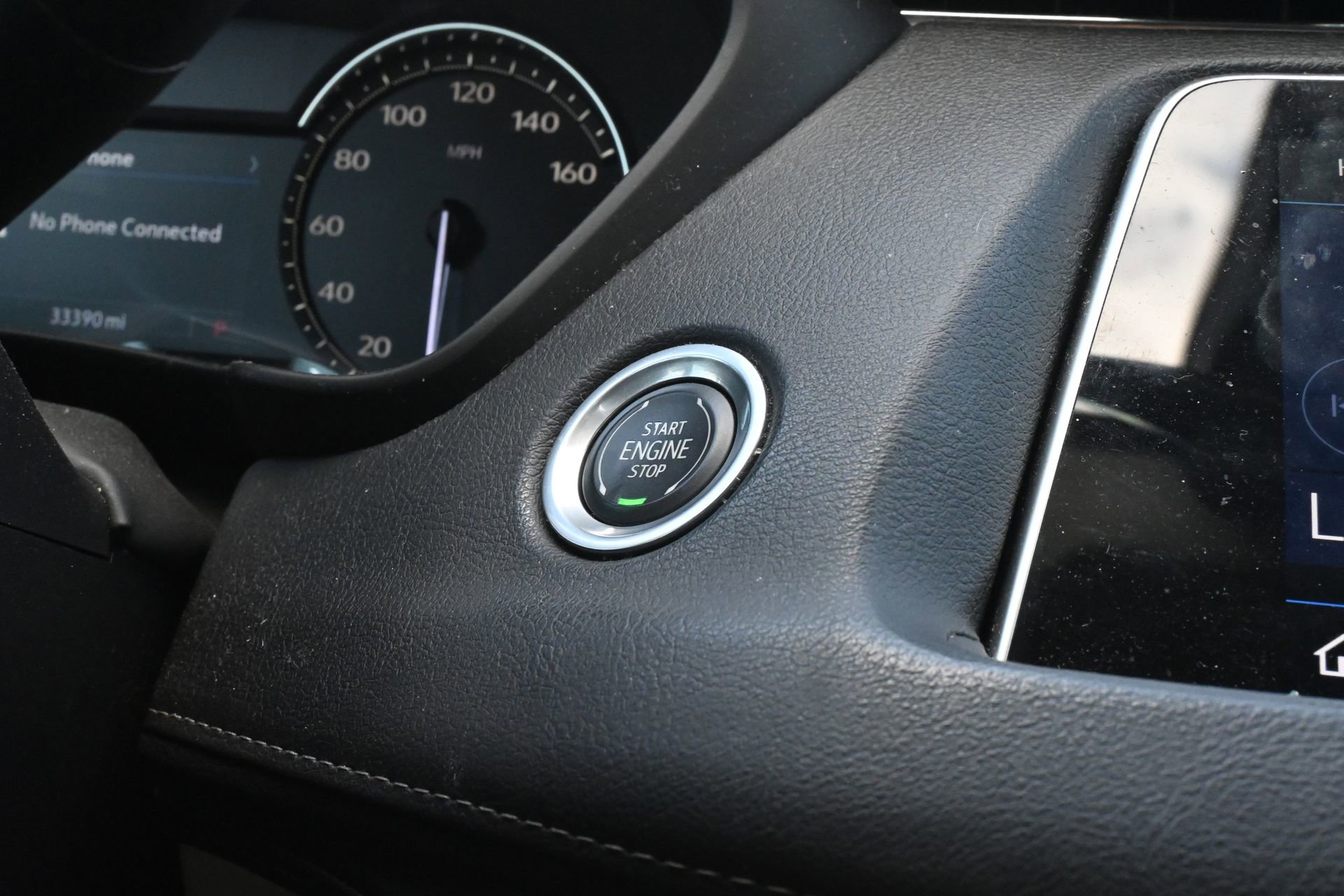 Certified 2023 Cadillac XT4 Premium Luxury FWD image 15