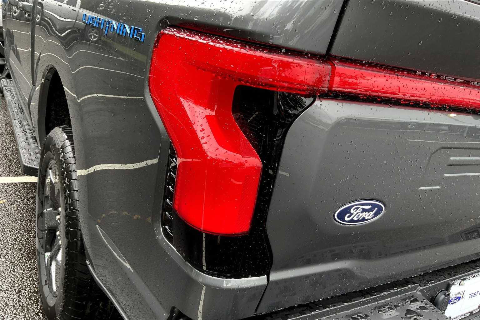 New 2025 Ford F150 Lightning Lariat image 14