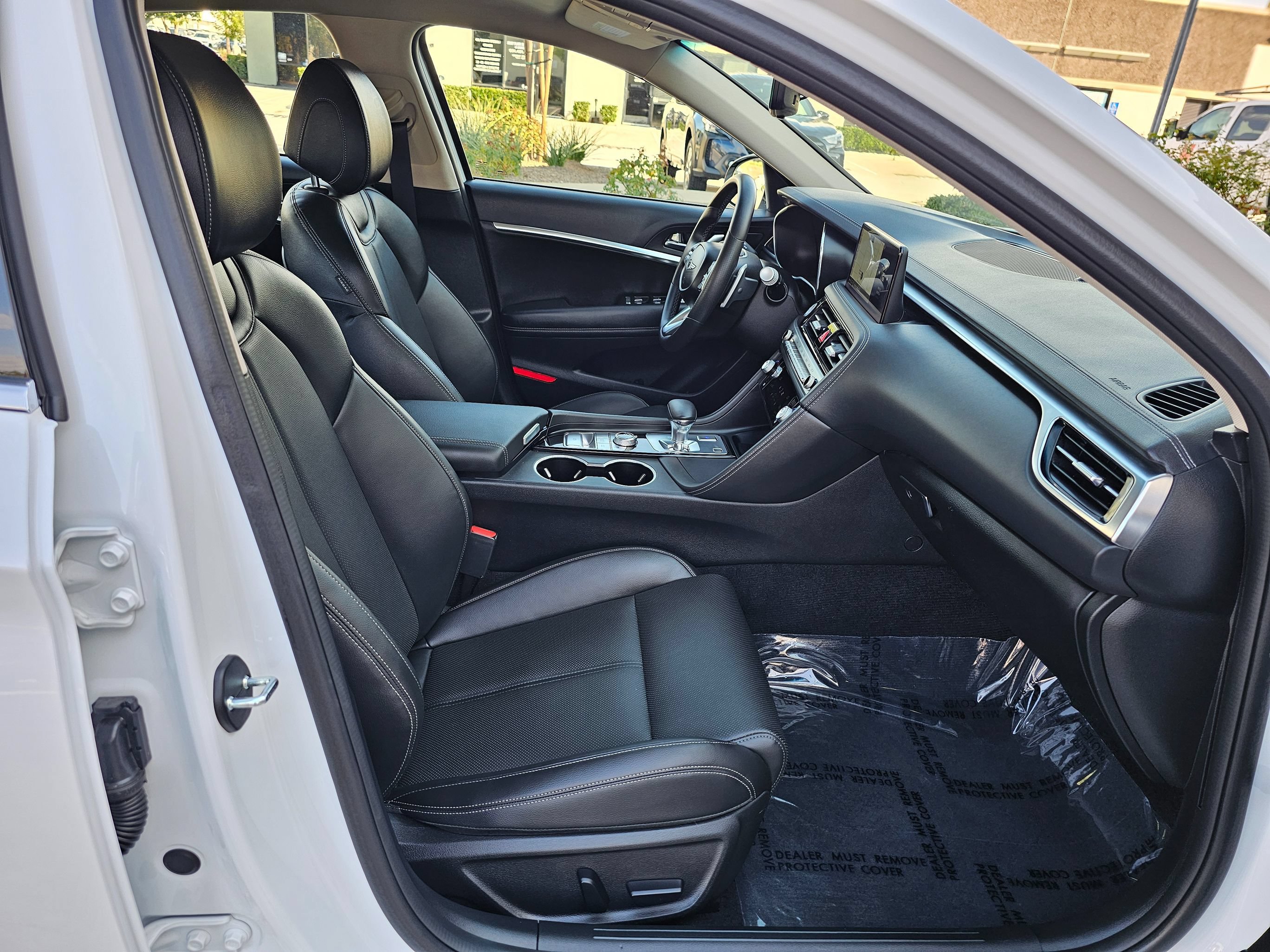 Used 2025 Genesis G70 2.5T RWD image 33