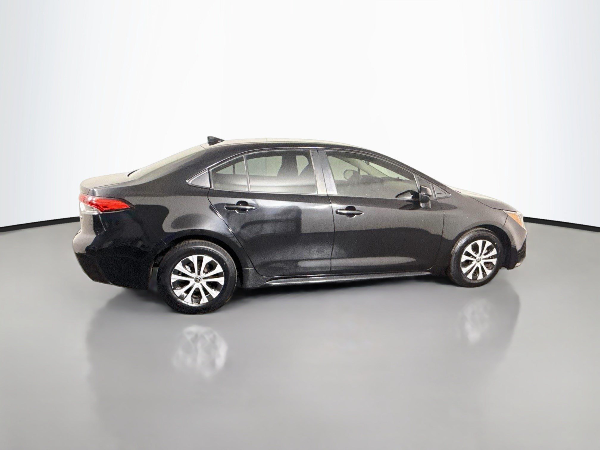 Used 2022 Toyota Corolla LE FWD image 11