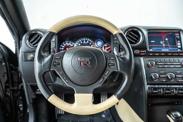 Used 2015 Nissan GT-R Premium AWD/4WD image 26