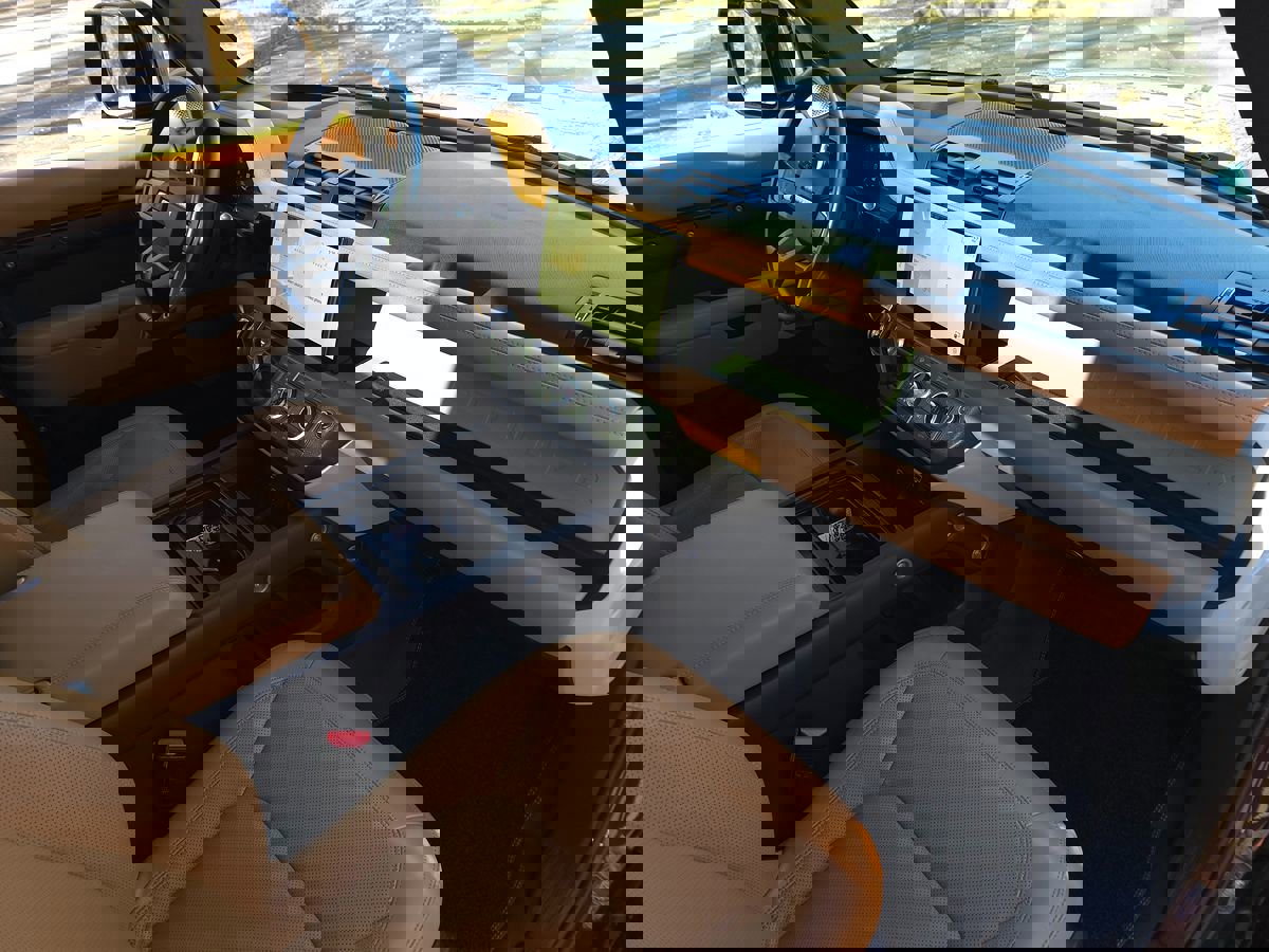 Used 2023 Land Rover Defender 130 S image 27