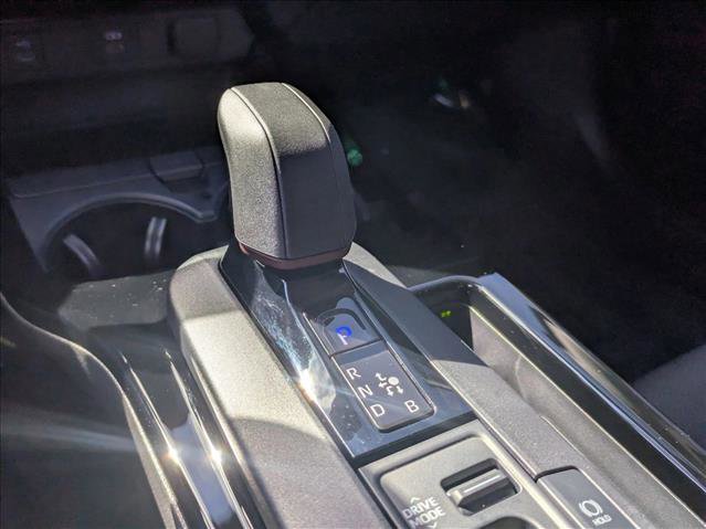 Used 2025 Toyota Prius Plug-In Hybrid image 11