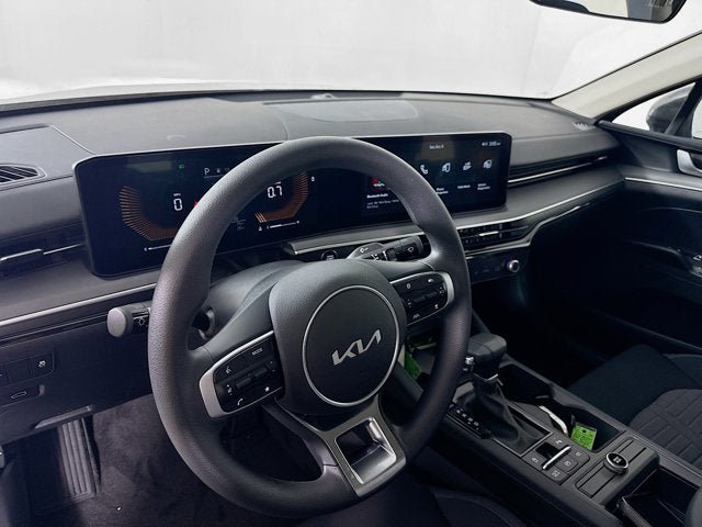 New 2025 Kia K5 LXS FWD image 12