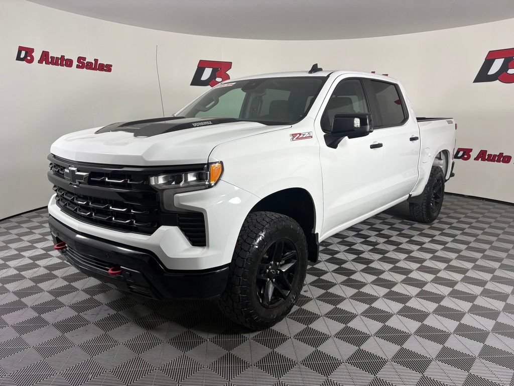 Used 2024 Chevrolet Silverado 1500 LT Trail Boss w/ Convenience Package II AWD/4WD image 1