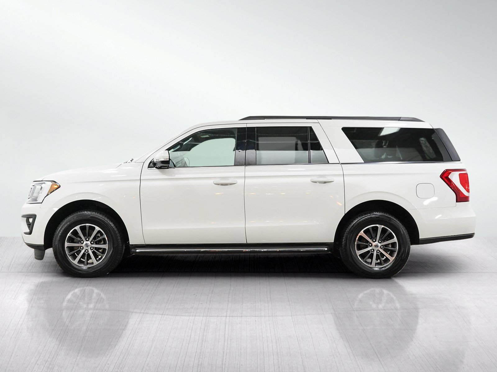 Used 2021 Ford Expedition Max XLT AWD/4WD image 2