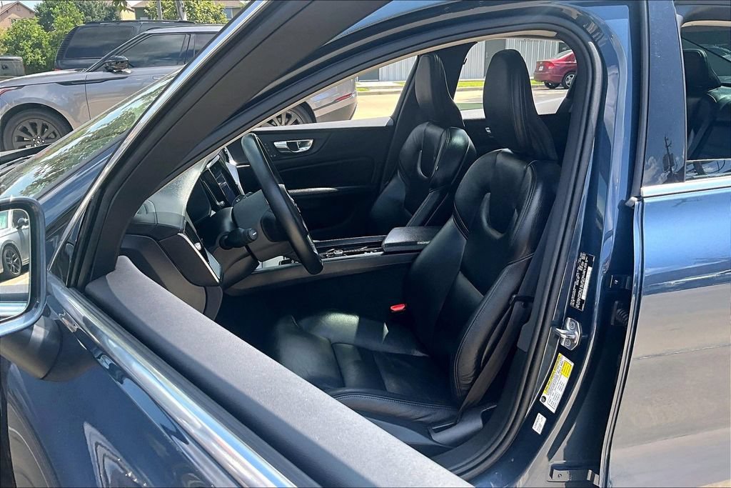 Used 2022 Volvo S60 B5 Inscription AWD/4WD image 31