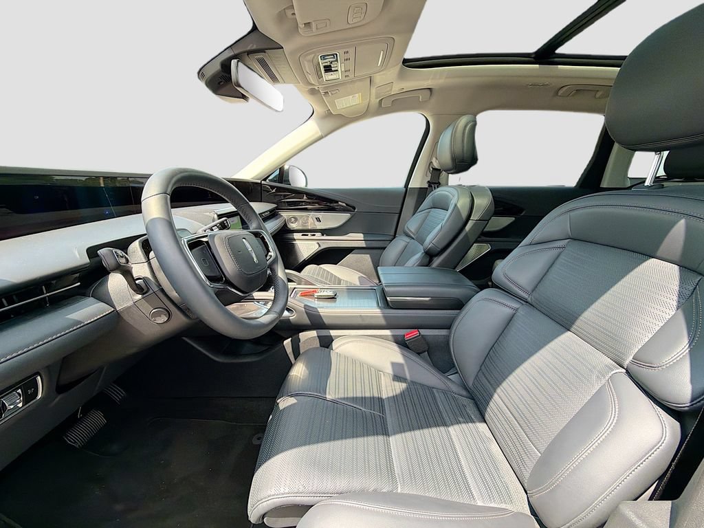Used 2026 Lincoln Nautilus Reserve AWD/4WD image 24