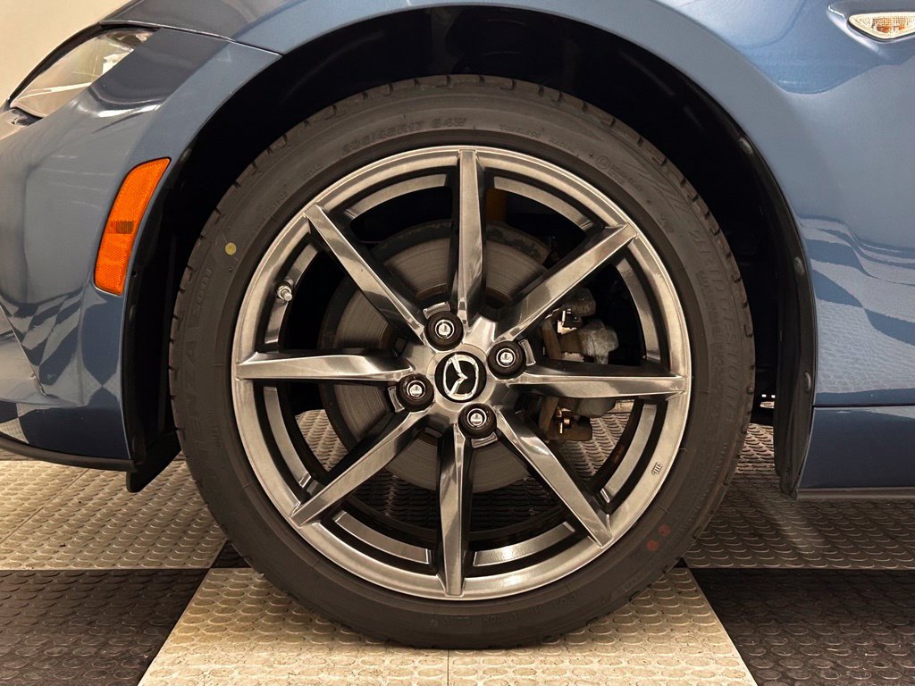 Used 2019 MAZDA MX-5 Miata RF Grand Touring w/ GT-S Package RWD image 8