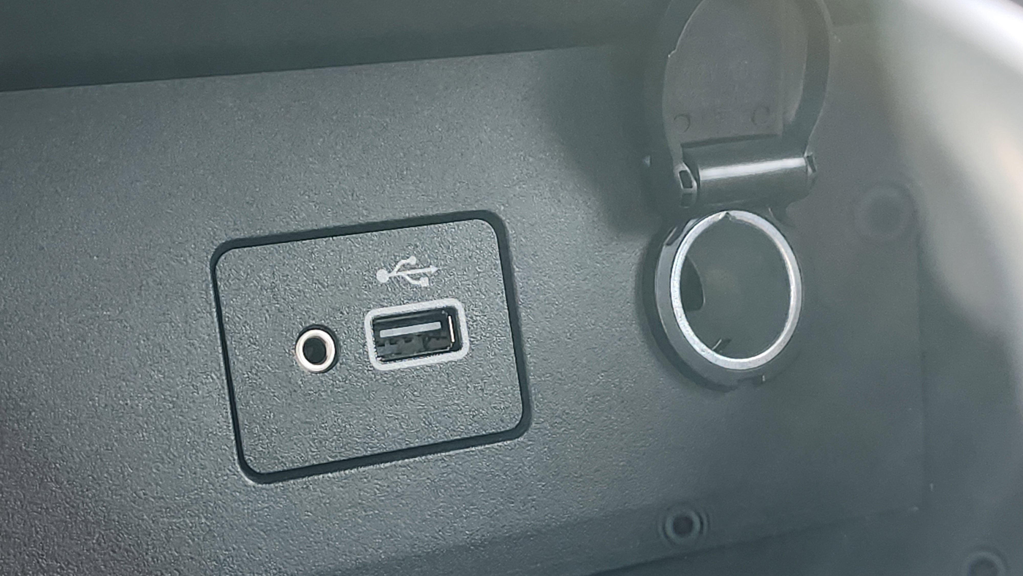 Used 2023 Nissan Sentra S image 25