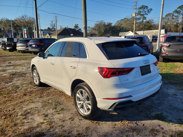 Used 2024 Audi Q3 2.0T Premium AWD/4WD image 3
