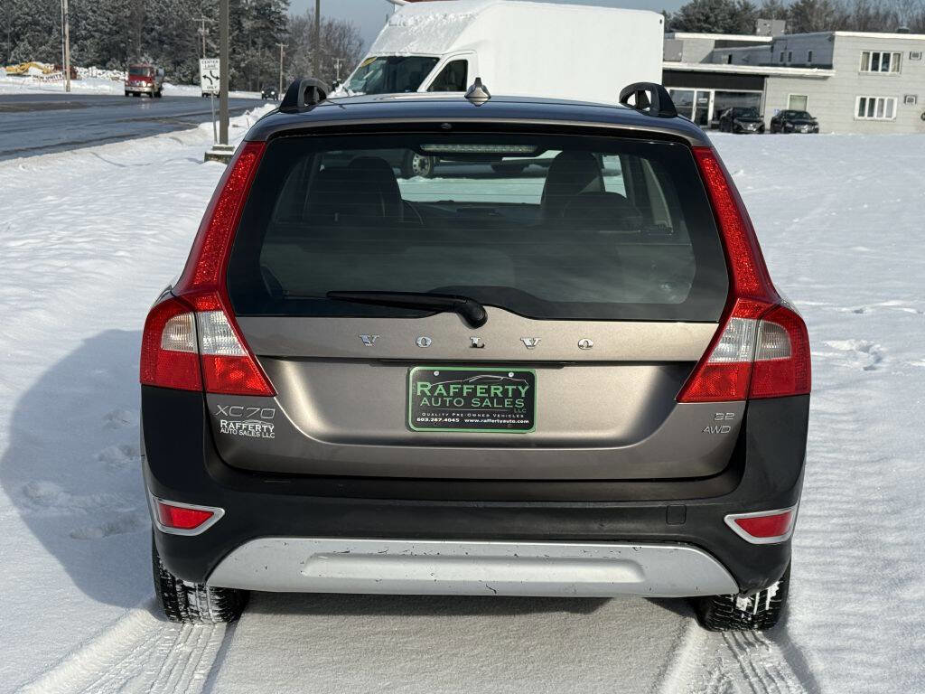 Used 2010 Volvo XC70 3.2 image 5