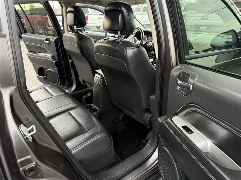 Used 2015 Jeep Compass High Altitude image 16