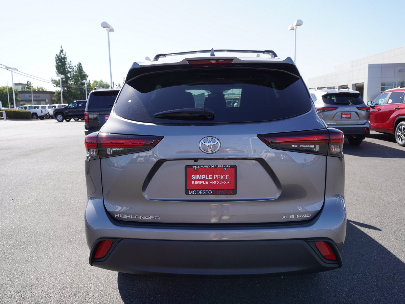 New 2026 Toyota Highlander XLE AWD/4WD image 9