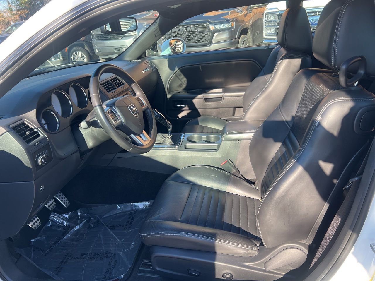 Used 2013 Dodge Challenger R/T image 15