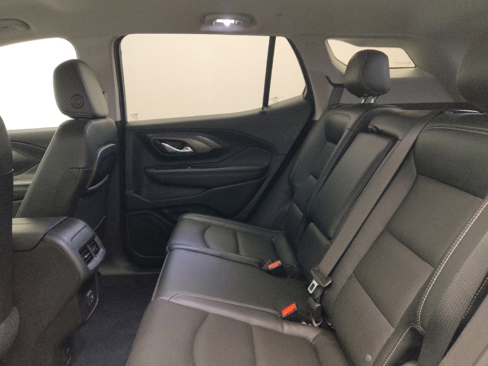 Used 2023 GMC Terrain SLT image 18