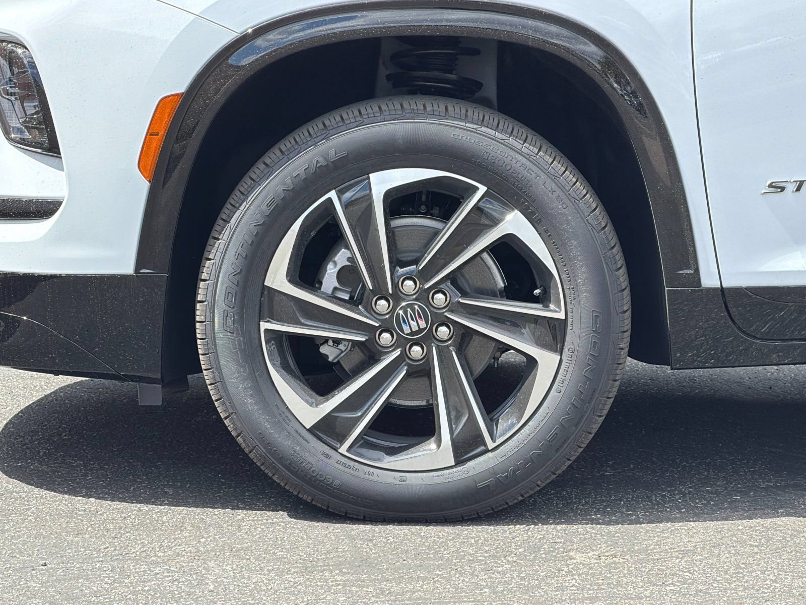 New 2026 Buick Enclave Sport Touring w/ Power Package FWD image 26