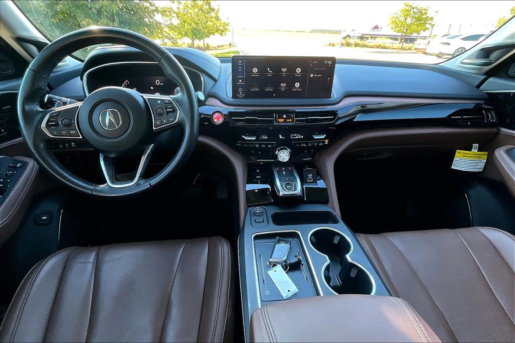 Certified 2025 Acura MDX w/ Technology Package FWD image 17