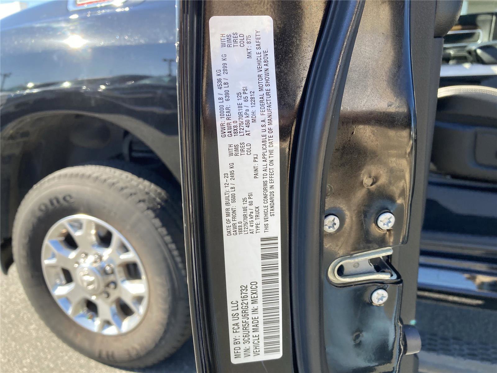 Used 2024 RAM 2500 Laramie image 30