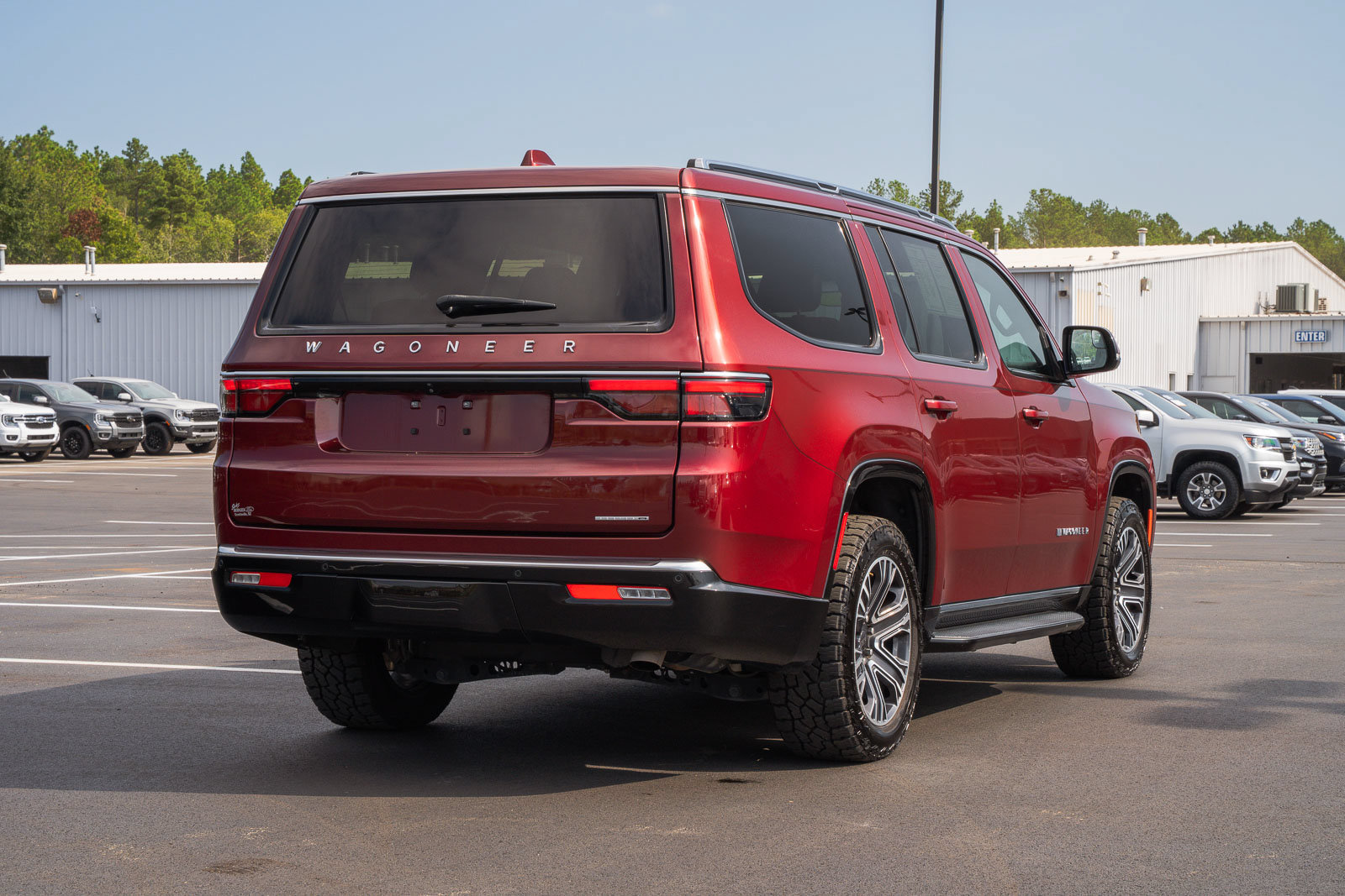 Used 2022 Jeep Wagoneer Series III RWD image 7