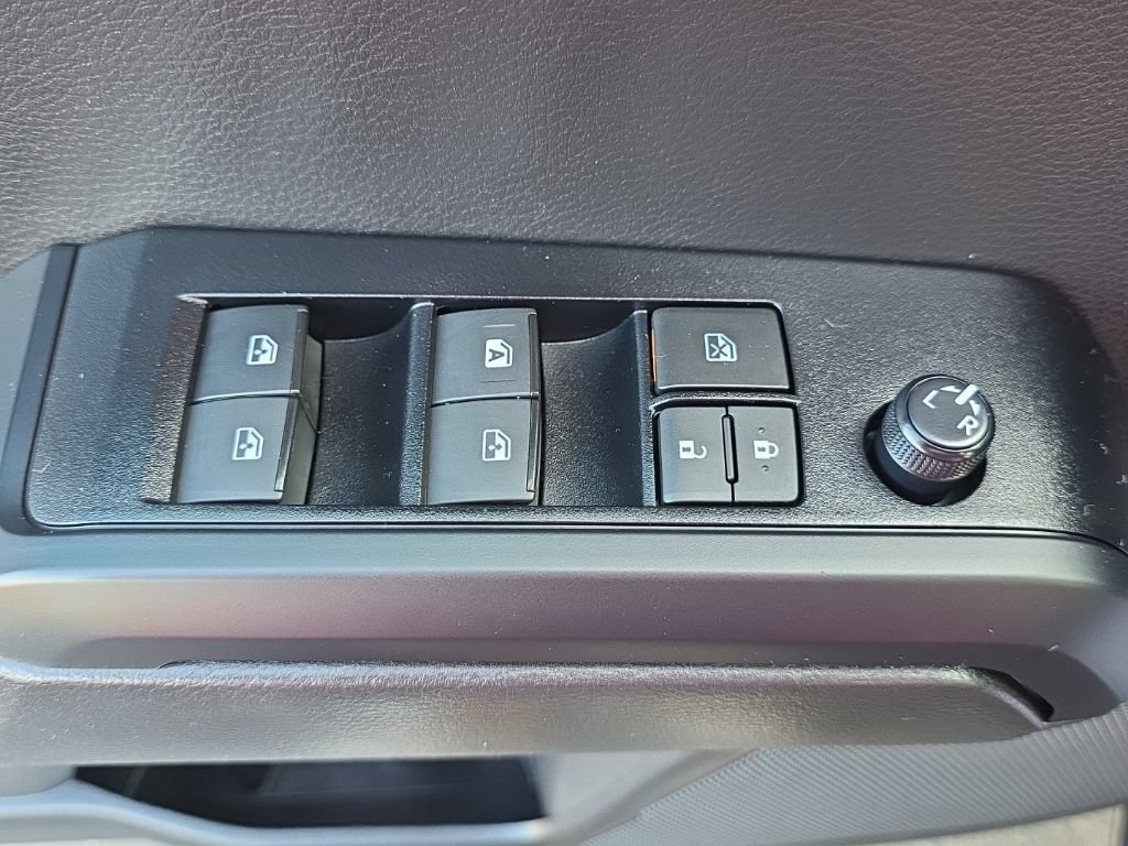 Used 2023 Toyota Tacoma SR AWD/4WD image 20