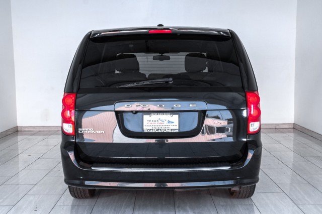 Used 2018 Dodge Grand Caravan SE w/ UConnect Hands-Free Group FWD image 7