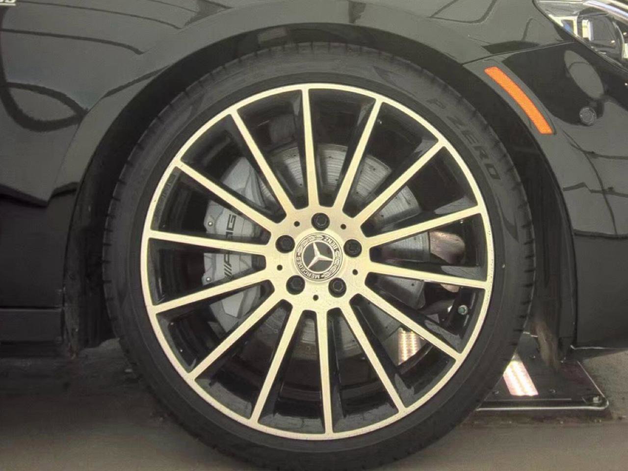 Used 2022 Mercedes-Benz E 53 AMG 4MATIC Sedan w/ Driver Assistance Package image 18