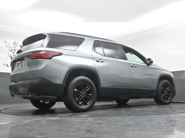 Used 2023 Chevrolet Traverse LT FWD image 39