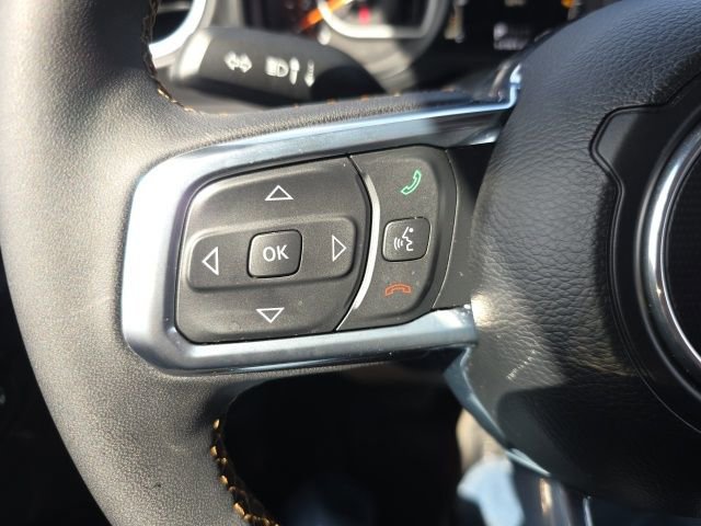Used 2025 Jeep Wrangler Unlimited Sahara w/ Safety Group AWD/4WD image 22
