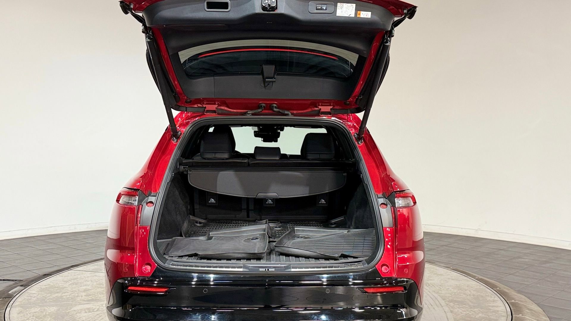 Used 2025 Toyota Crown Signia w/ Advanced Technology Package AWD/4WD image 34