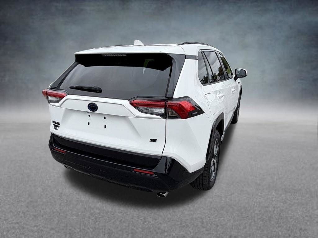 Used 2023 Toyota RAV4 SE w/ Weather & Moonroof Package AWD/4WD image 5