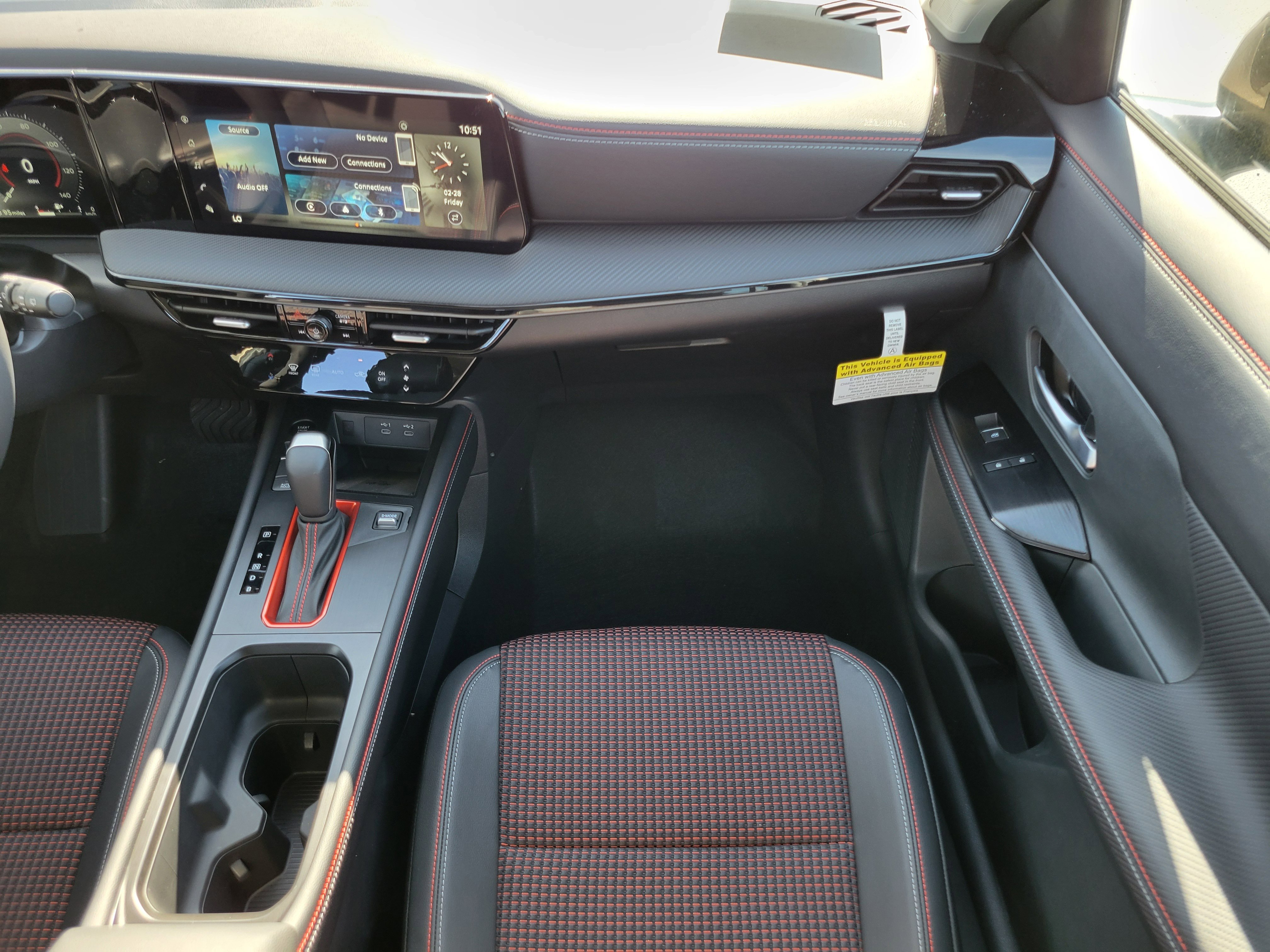 New 2025 Nissan Kicks SR image 23