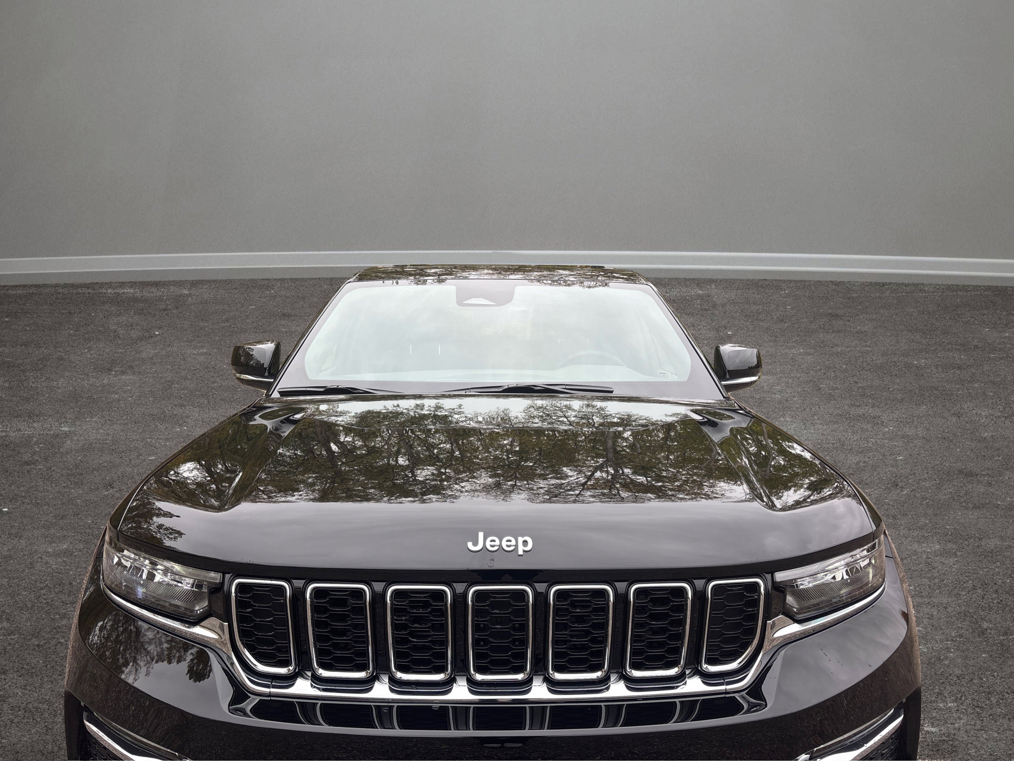 New 2025 Jeep Grand Cherokee Limited image 28