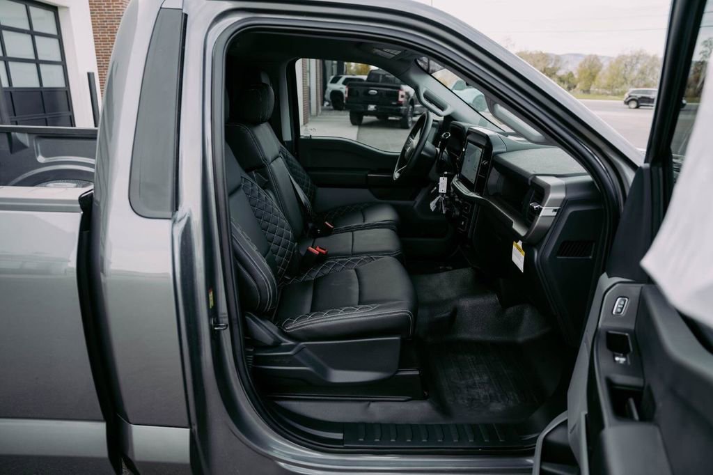 Used 2025 Ford F150 XL w/ Equipment Group 103A High image 10