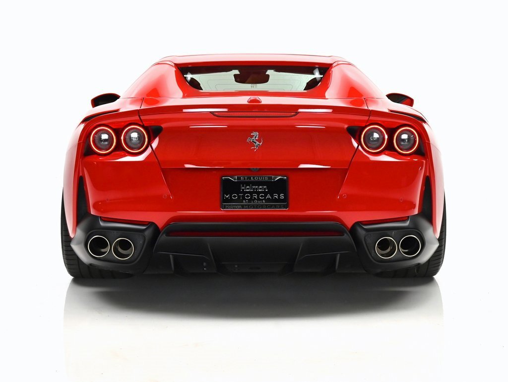 Used 2022 Ferrari 812 GTS image 9