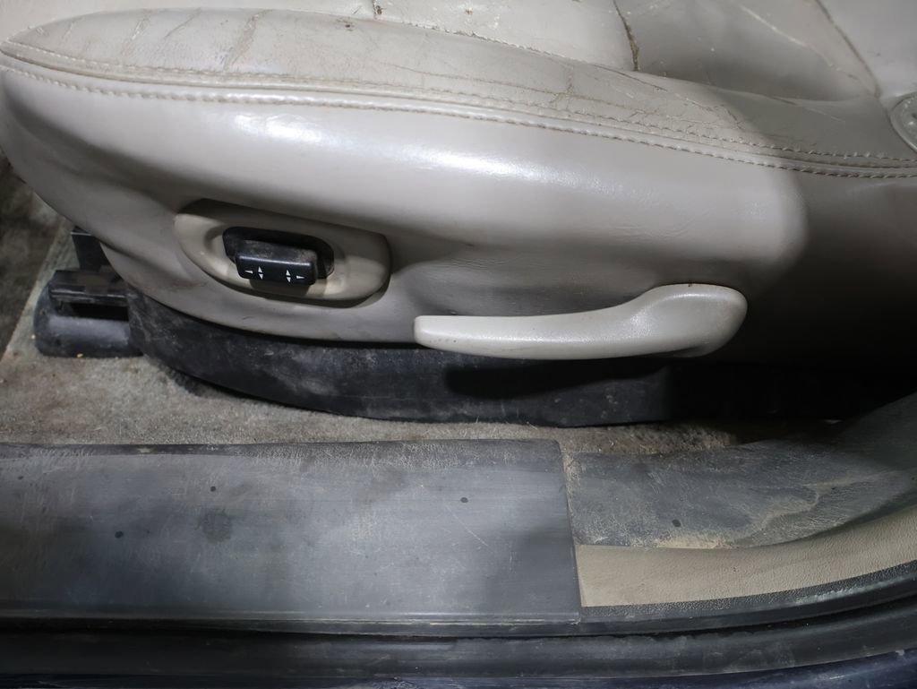 Used 2004 Oldsmobile Alero GLS w/ Sun And Sound Package image 12