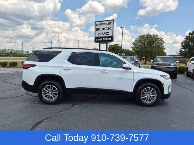 Used 2023 Chevrolet Traverse LT w/ Rear Camera Mirror Package AWD/4WD image 2