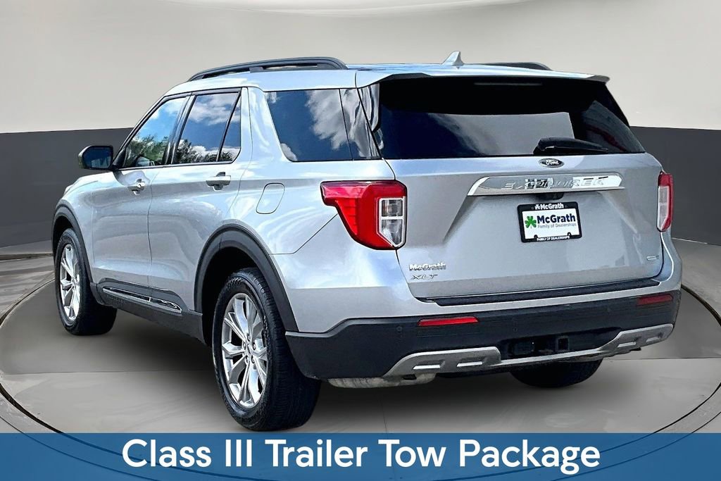 Used 2020 Ford Explorer XLT w/ Equipment Group 202A image 4