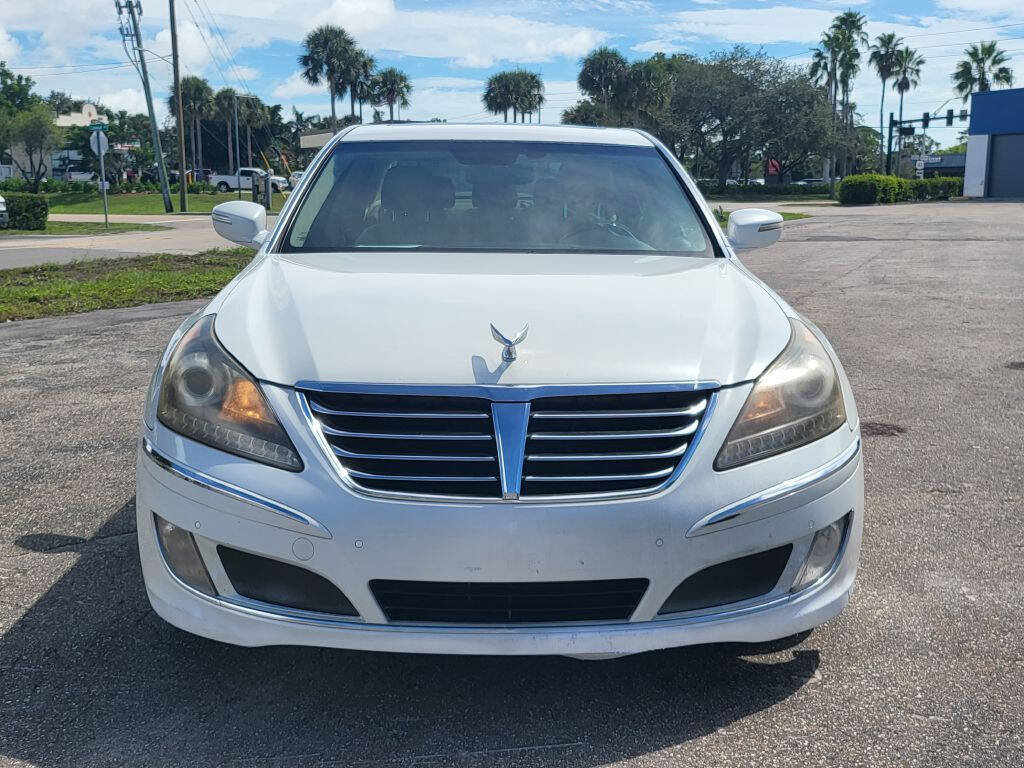Used 2013 Hyundai Equus Signature image 3